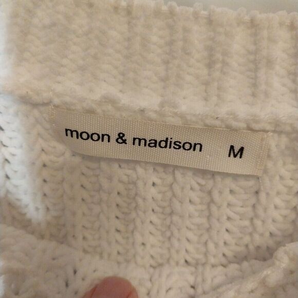 Women's Sweater Sz M Cropped Colorblock Striped Oversized Chunky Warm Cozy Cute - Picture 7 of 10